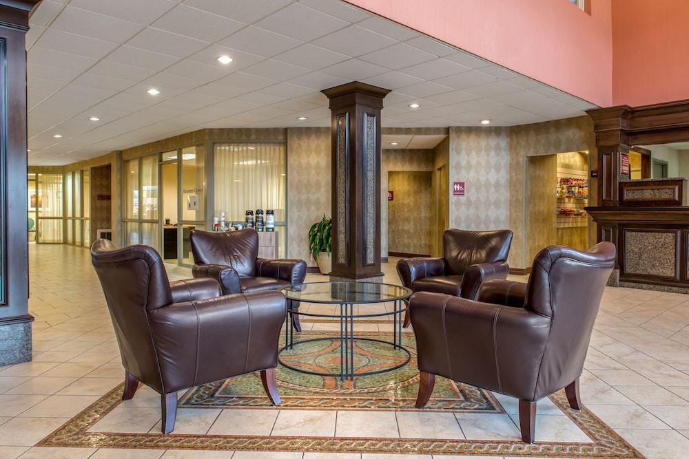 Quality Hotel Conference Center Cincinnati בלו אש מראה חיצוני תמונה