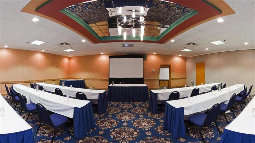 Quality Hotel Conference Center Cincinnati בלו אש מראה חיצוני תמונה